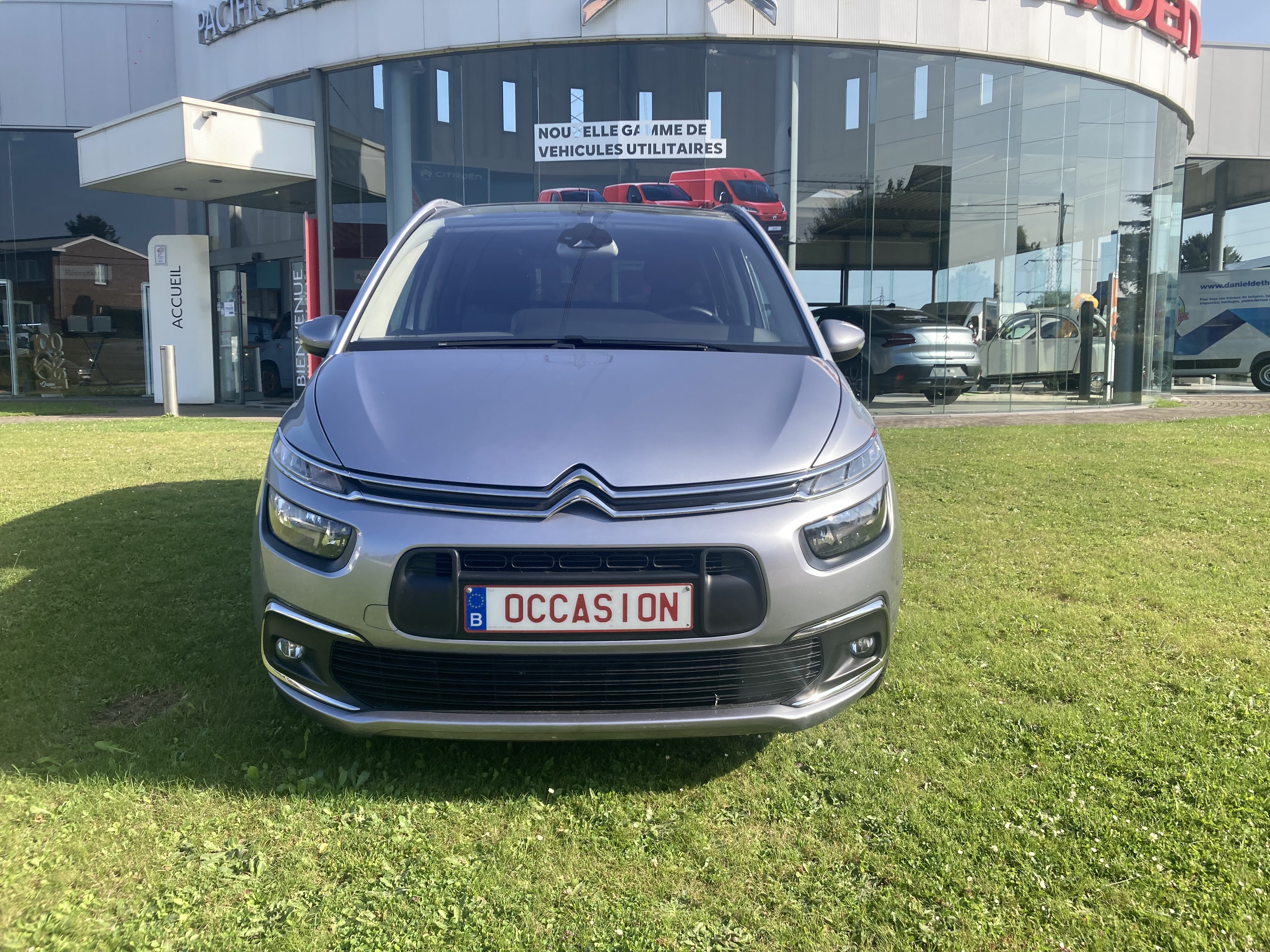 CITROËN GRAND C4 SPACETOURER 7PL _ 1.5 bhdI 130CV EAT8 (Automatique)